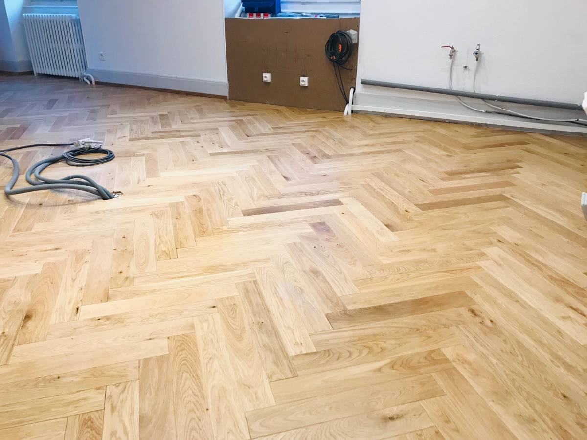 PARQUET CHENE MASSIF BATONS ROMPUS THANN (68) Riedisheim