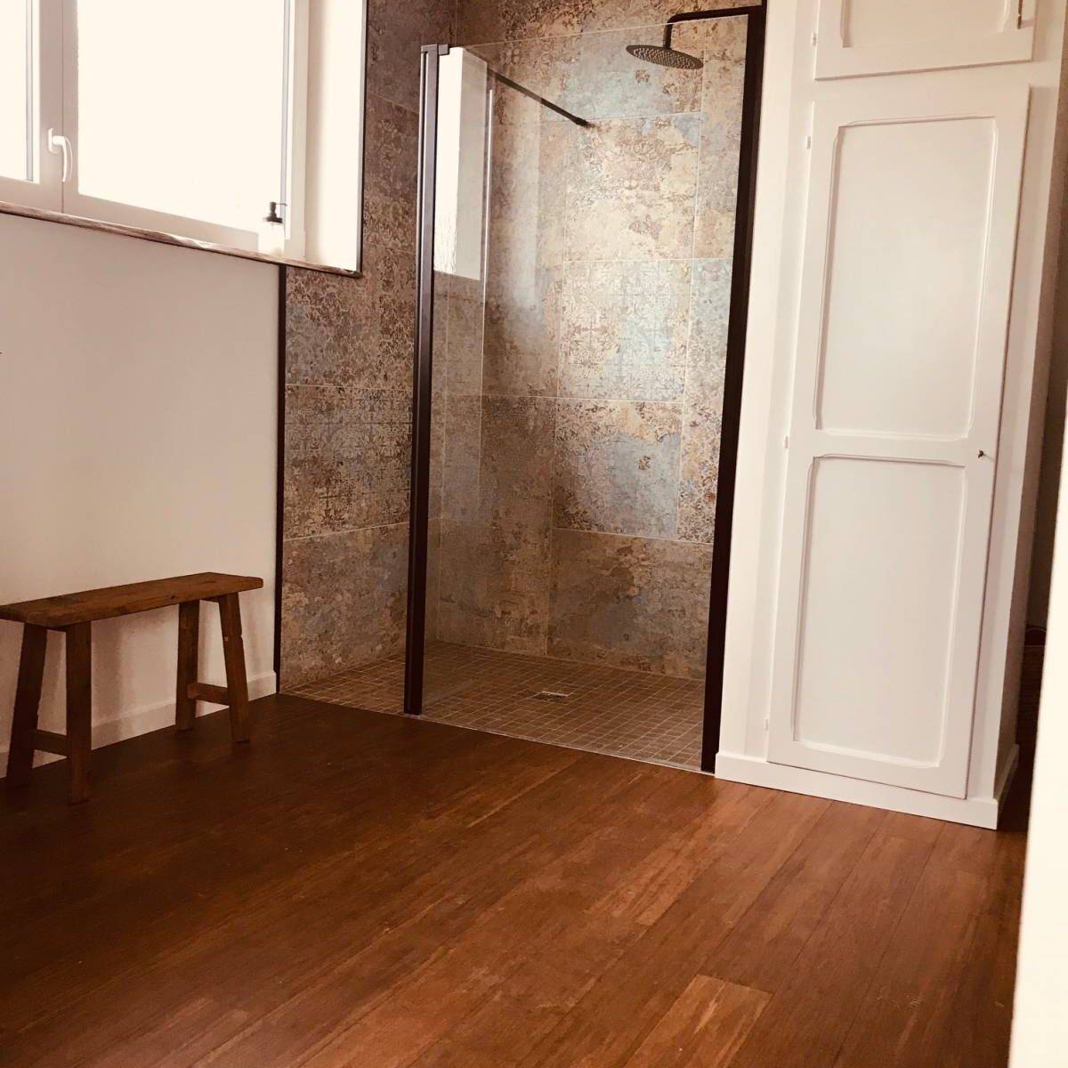 Parquet salle de bain et bois exotique